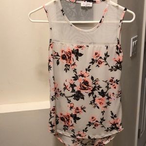 Sleeveless blouse